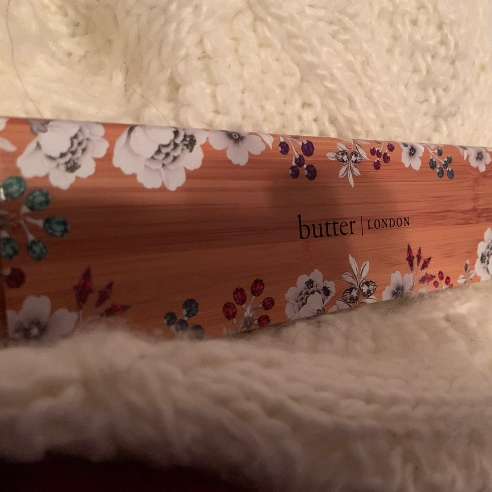 BUTTER LONDON EYESHADOW PALETTE